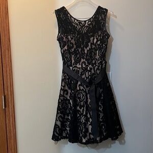 Betsy and Adam black lace dress size 6 beautiful condition